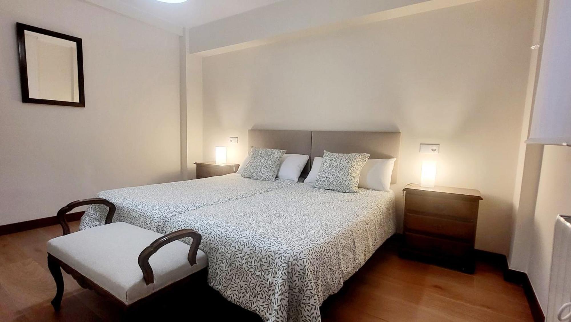Parque Playa Apartment Хихон Екстериор снимка